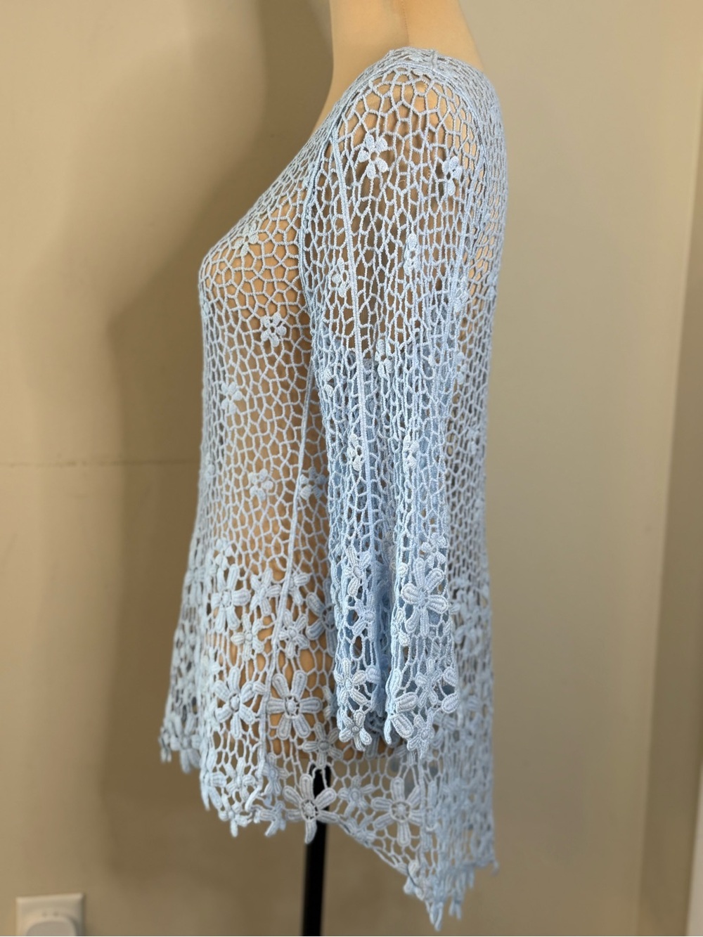 Breeze Over blue floral lace sheer swimwear coverup 
Free Size - Picture 3 of 10
